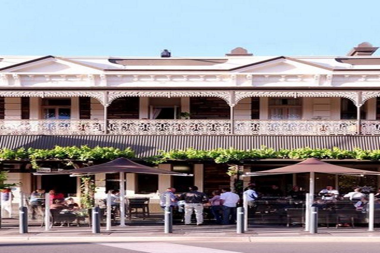 Hotel Metropolitan Adelaide Exterior foto